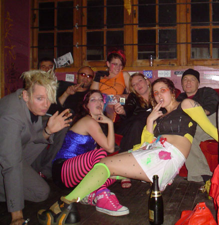 team plastique and endorphin at the zoo