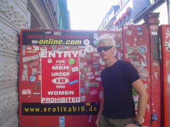 Axel is getting naughty in Hamburg
