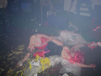 team plastique ending @ deep