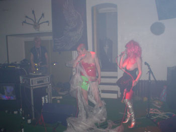 team plastique on stage @ deep