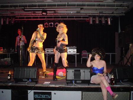 team plastique mid gig