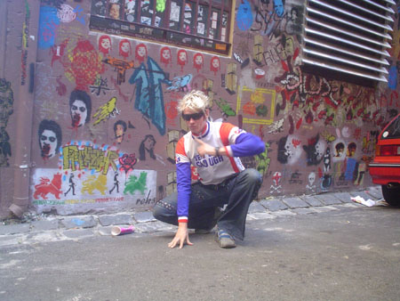 gaffitti pose