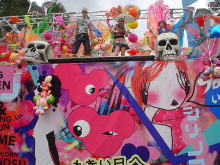 Team Plastique on Sydney BDO 2004 Entrance Installation