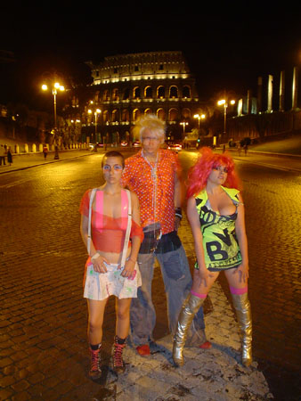 team plastique blur in colusseum