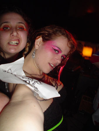 legs akimbo and psykat