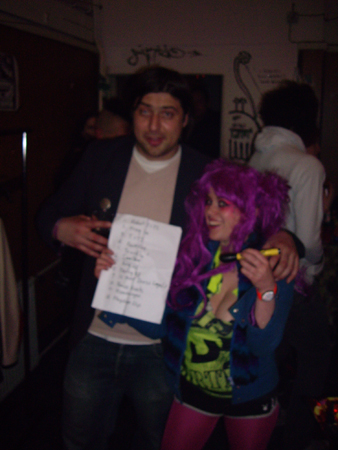 conny advising legs on the set list